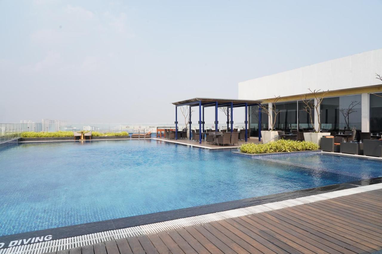 Marriott Executive Apartments Hyderabad Exterior foto