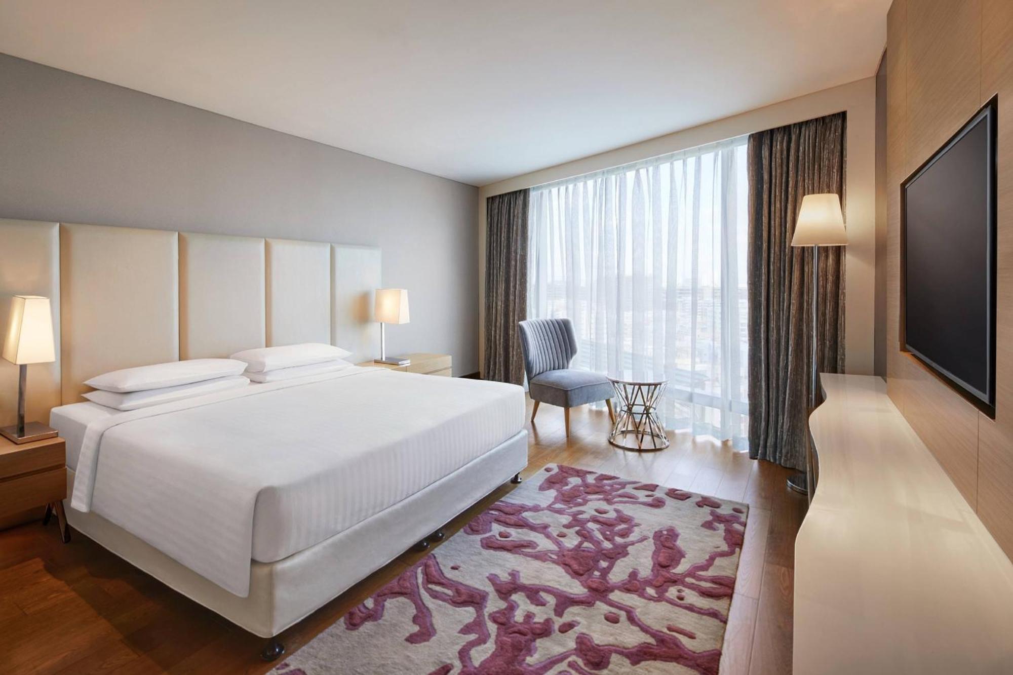 Marriott Executive Apartments Hyderabad Exterior foto